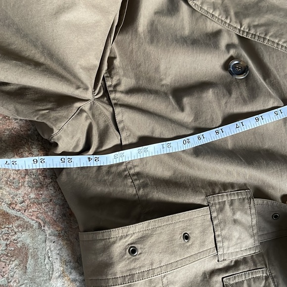 Hugo Boss Paris trench coat - Picture 8 of 11